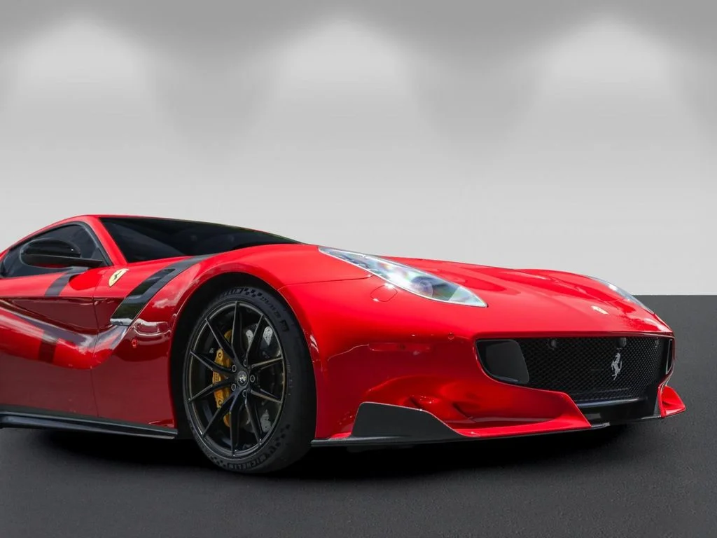 Certified Used 2017 Red Ferrari Base image 9