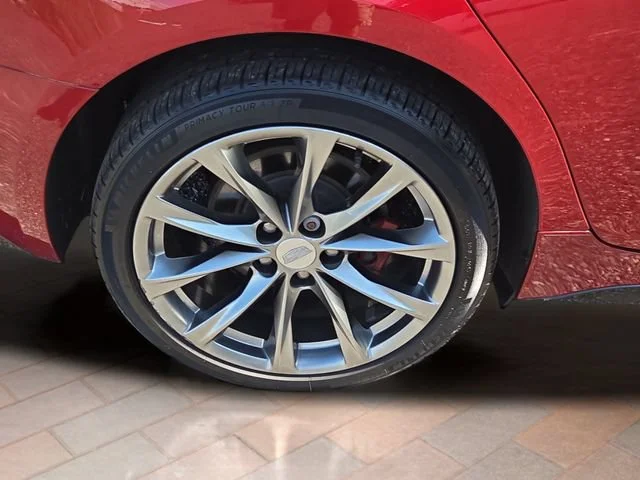 Used 2020 RED OBSESSION TINTCOAT Cadillac Sport image 29