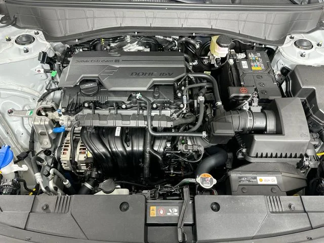 New 2026 Hyundai KONA SE