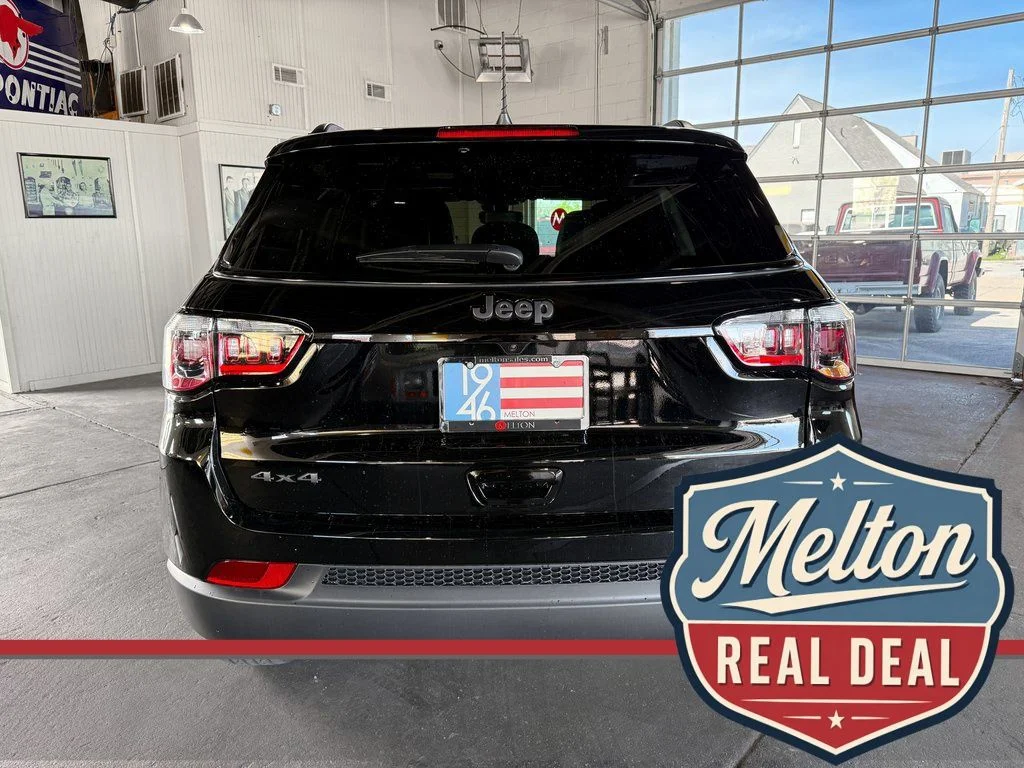 New 2025 Black Jeep Latitude image 12