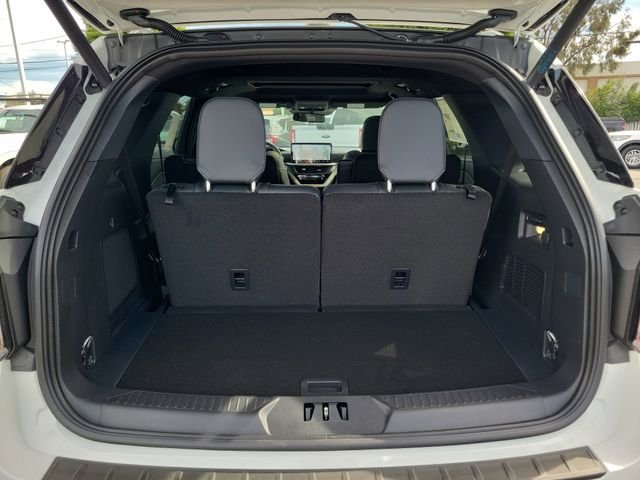 New 2026 Star White Metallic Tri-Coat Ford Tremor® image 22