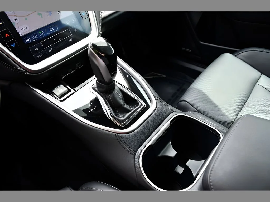 Used 2024 Crystal Black Silica Subaru Limited image 38