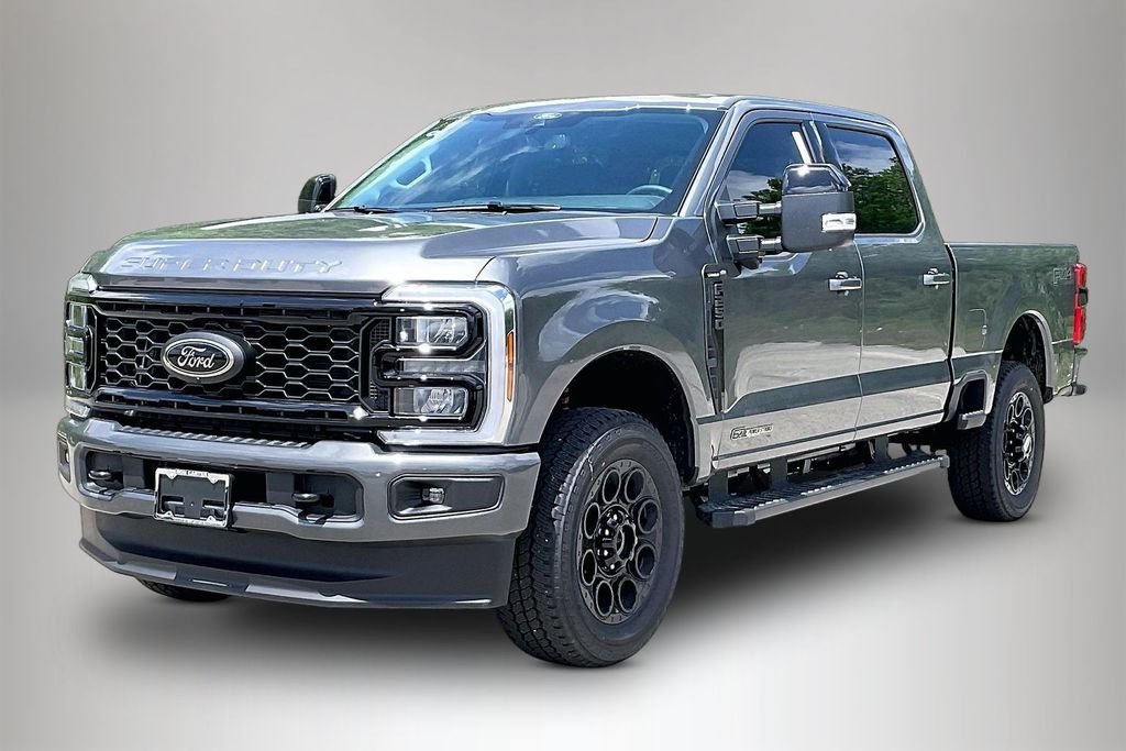 New 2026 Ford Super Duty F-250 Lariat 4D Crew Cab