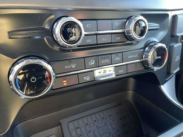 New 2026 Oxford White Ford XLT image 11