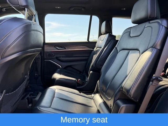 Used 2023 White/off-white Jeep Overland image 20
