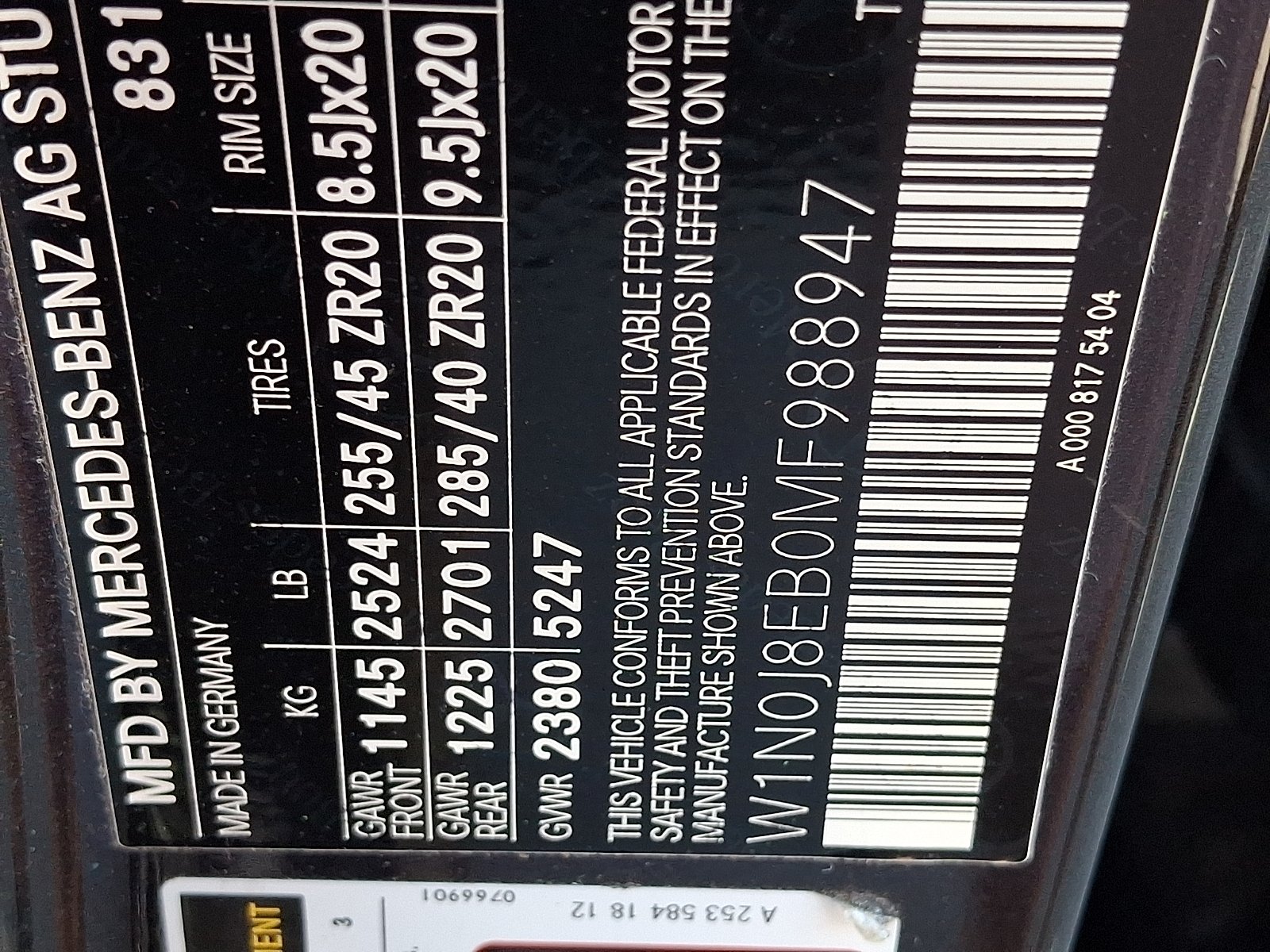 Certified Used 2021 Graphite Gray Metallic Mercedes-Benz 4MATIC® image 28