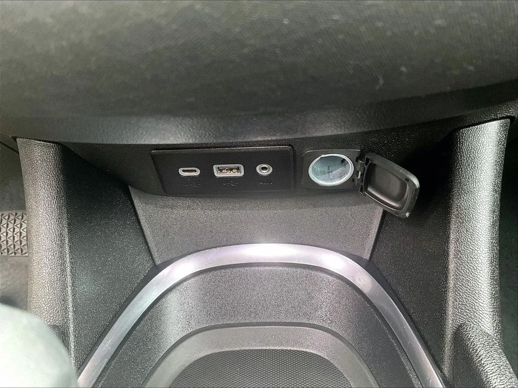 Used 2024 White Chevrolet LT image 19