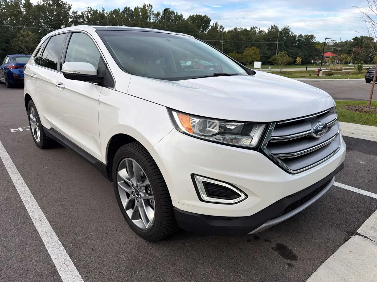 Used 2015 White Platinum Metallic Tri-Coat Ford Titanium image 12