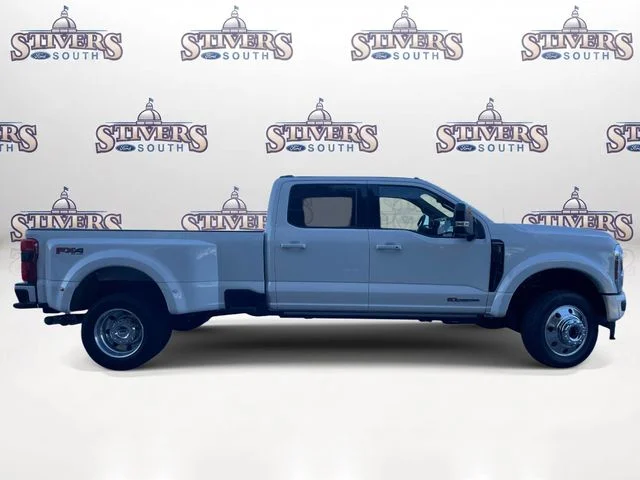 New 2026 White Ford Platinum image 2