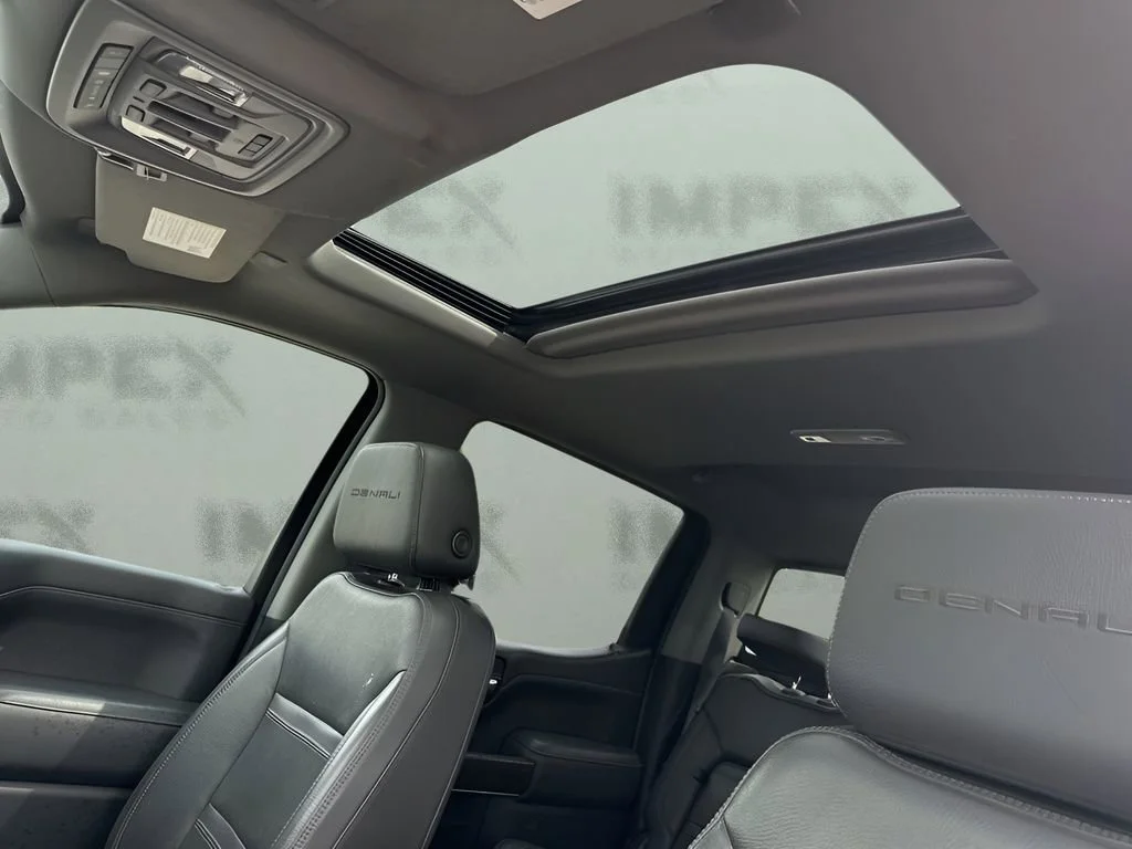 Used 2022 Onyx Black GMC Denali image 10