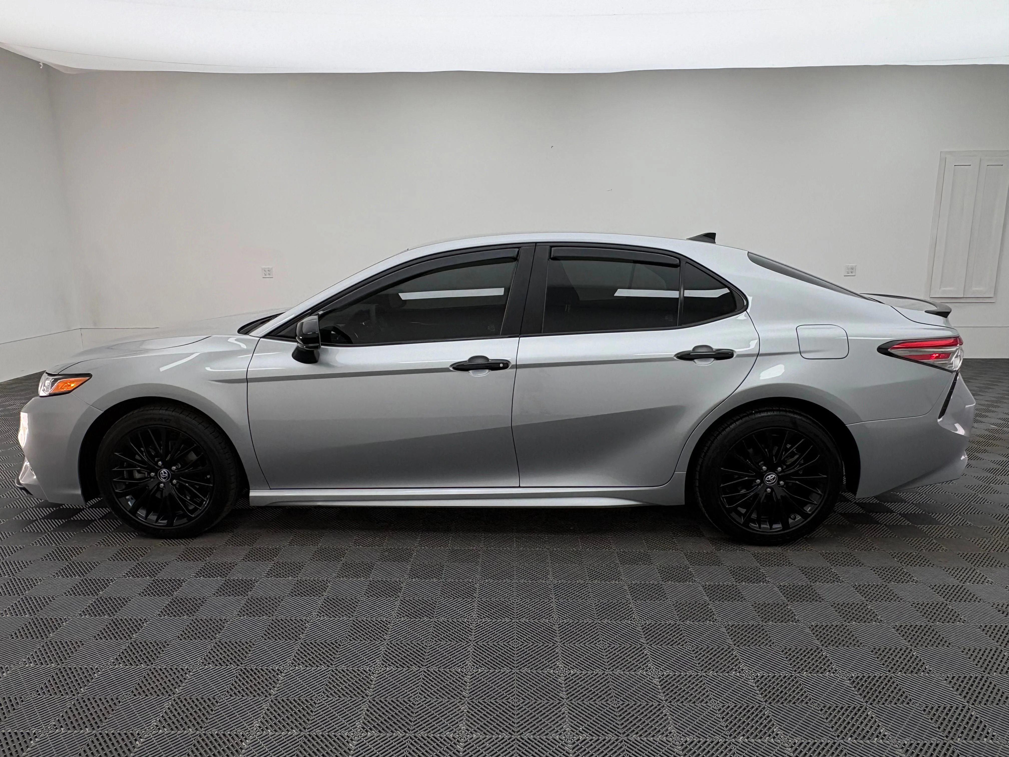 Used 2019 Celestial Silver Metallic Toyota SE image 10