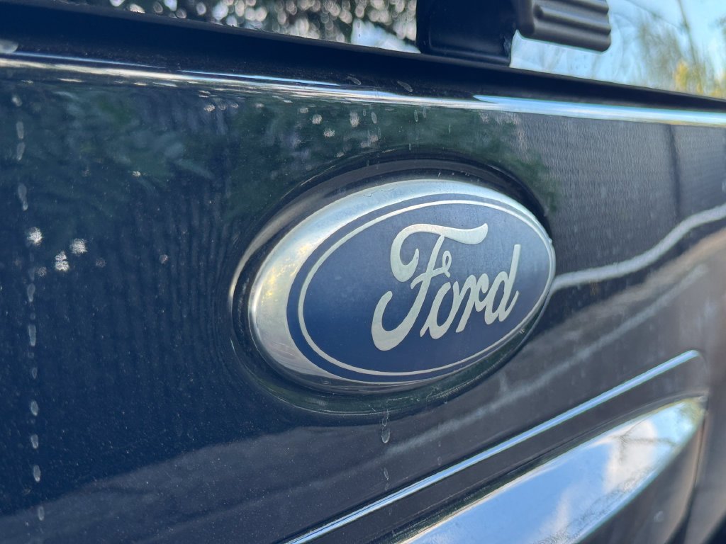 Used 2011 Black Ford Limited image 7