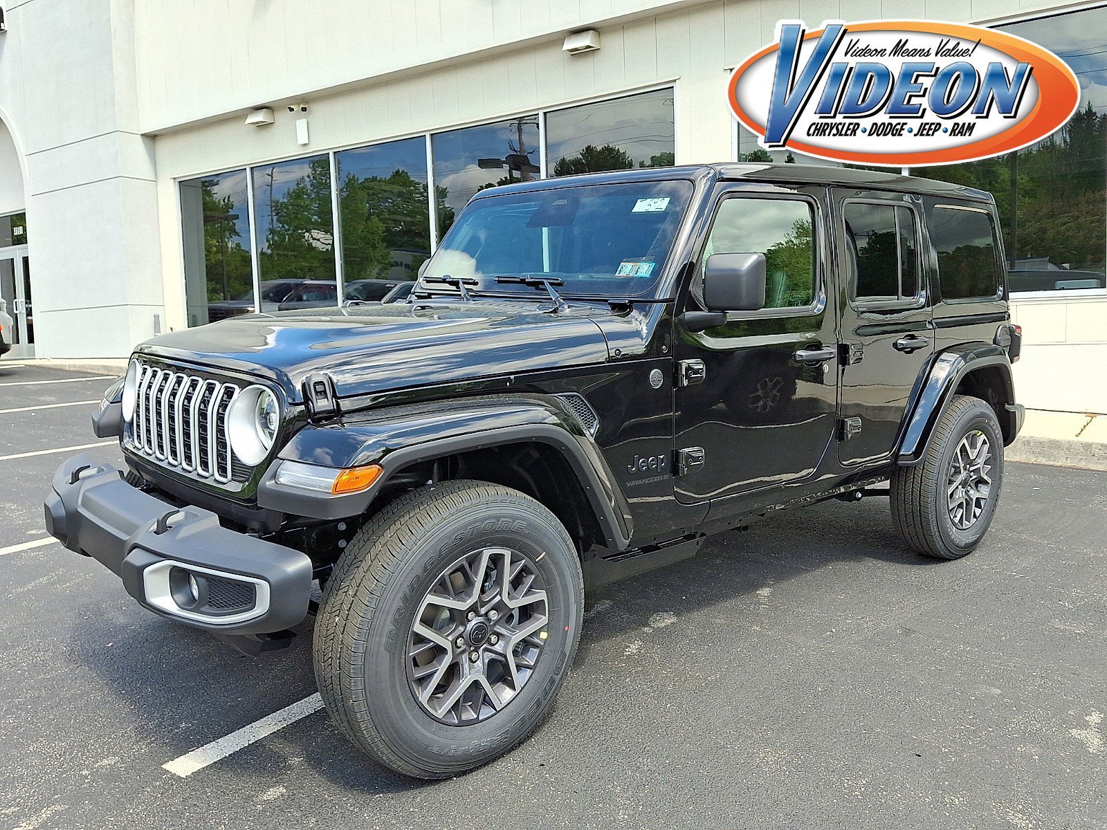 2026 Jeep Wrangler Sahara's photo