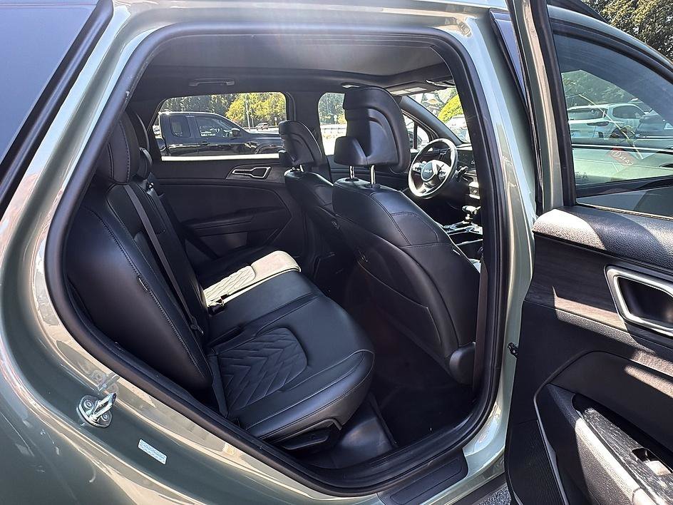 Used 2024 Jungle Green Kia X-Line image 29