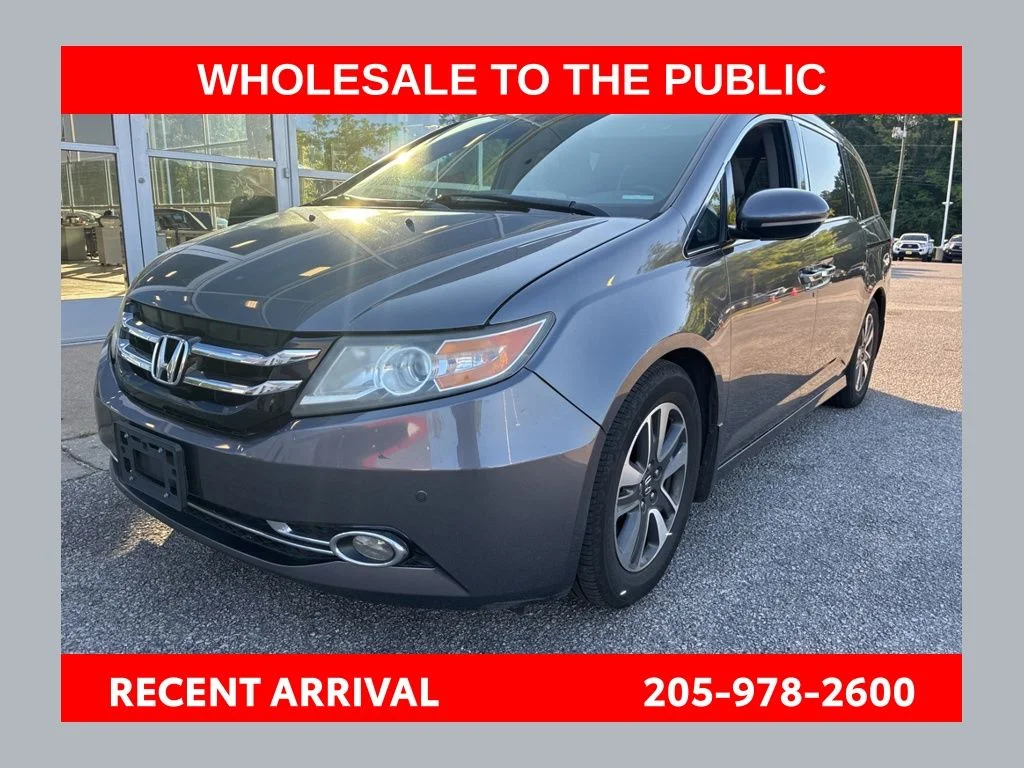 2014 Honda Odyssey Touring's photo
