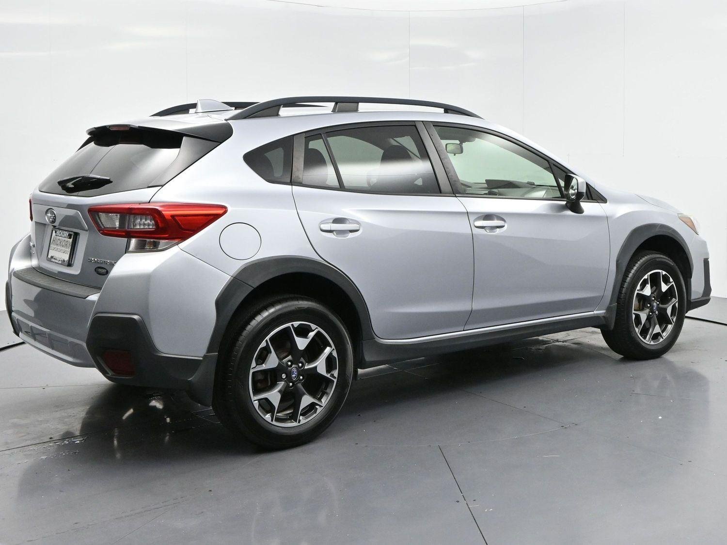 Used 2020 Ice Silver Metallic Subaru Premium image 7