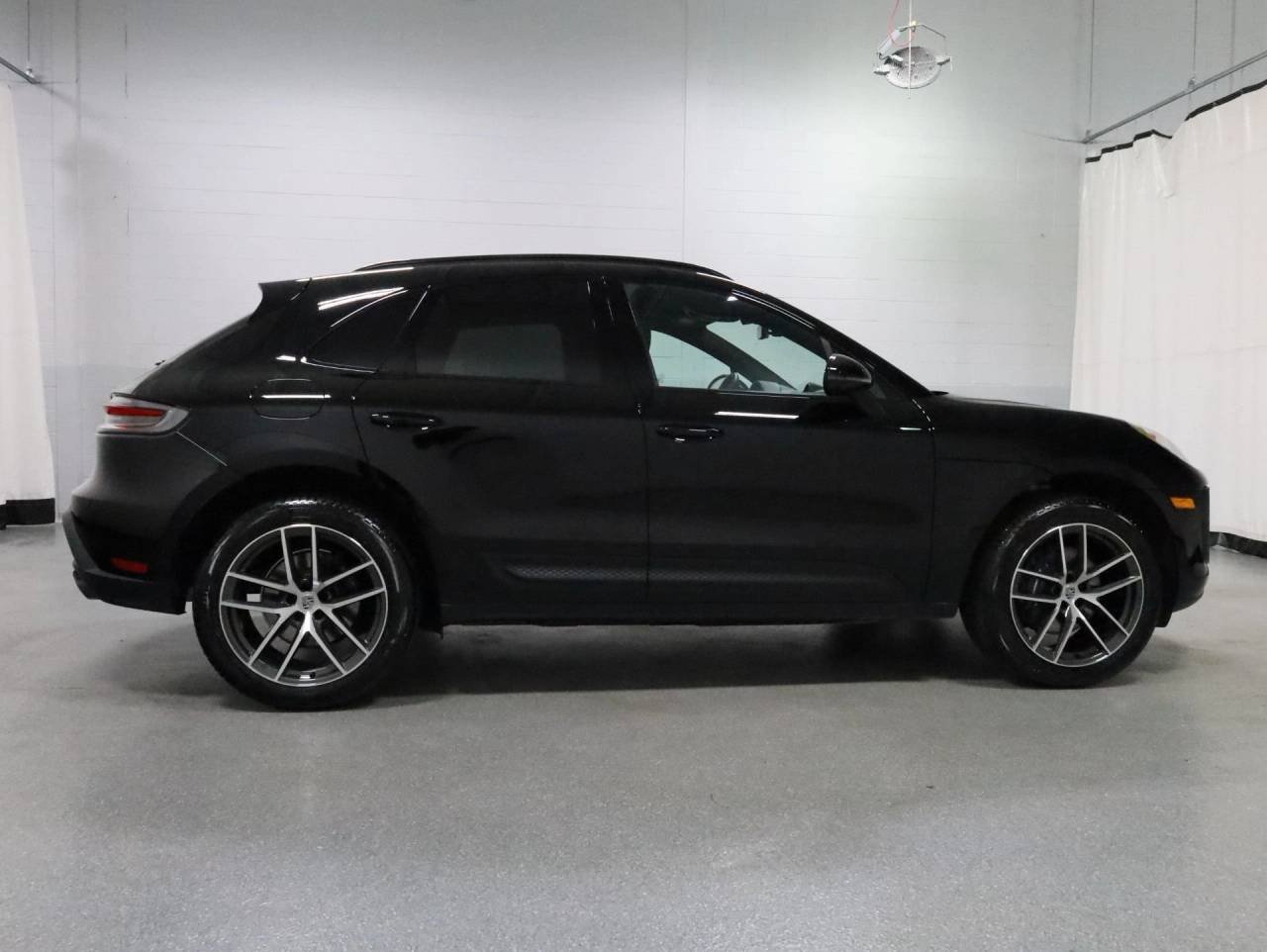 2026 Porsche Macan Base - Photo 10