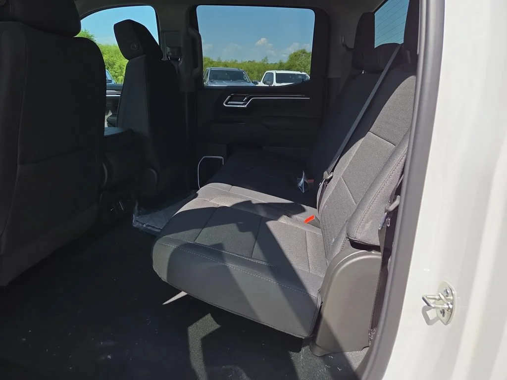 New 2026 Summit White Chevrolet LT (2FL) image 26