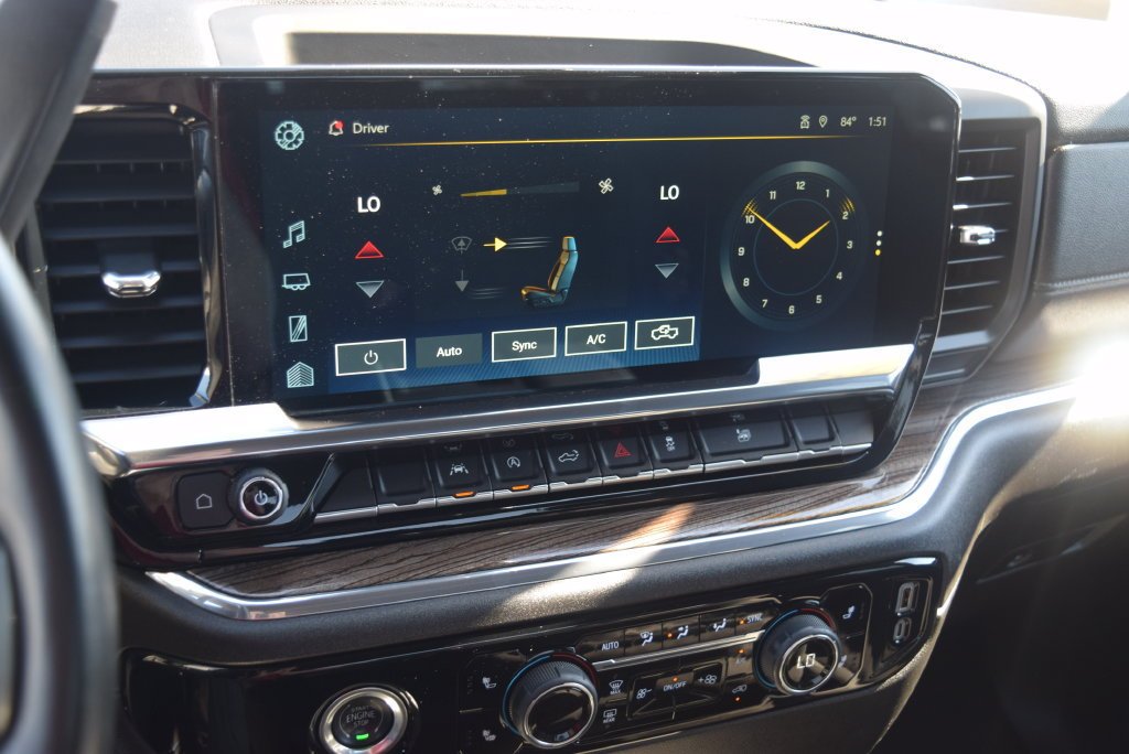 Used 2023 BLACK Chevrolet LT image 24