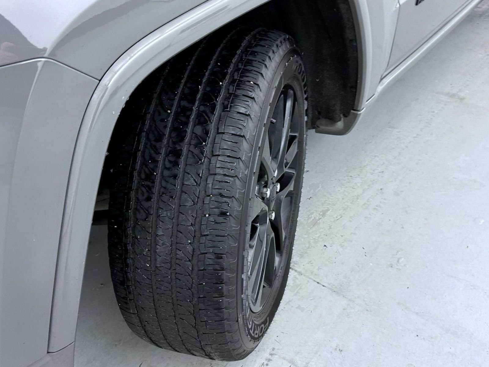 Used 2022 Gray Jeep Laredo X image 24