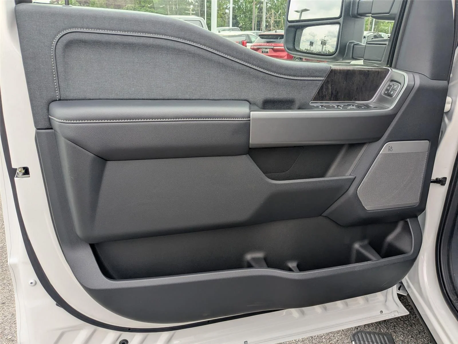 2025 Ford F-350 Super Duty Lariat - Photo 11