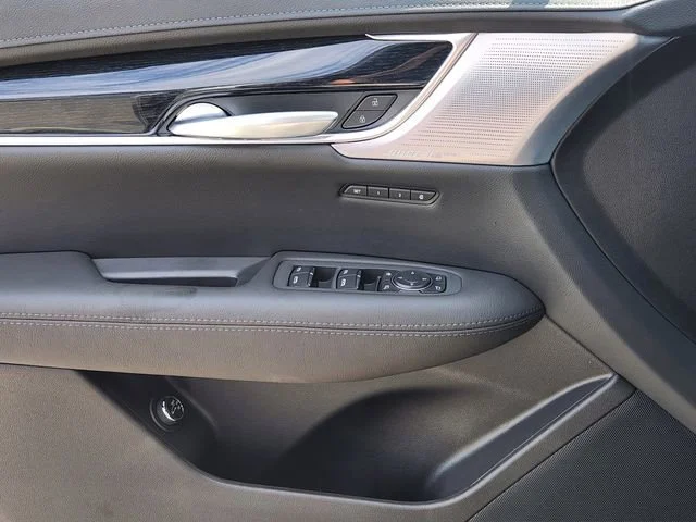 2025 Cadillac XT5 Premium Luxury - Photo 18