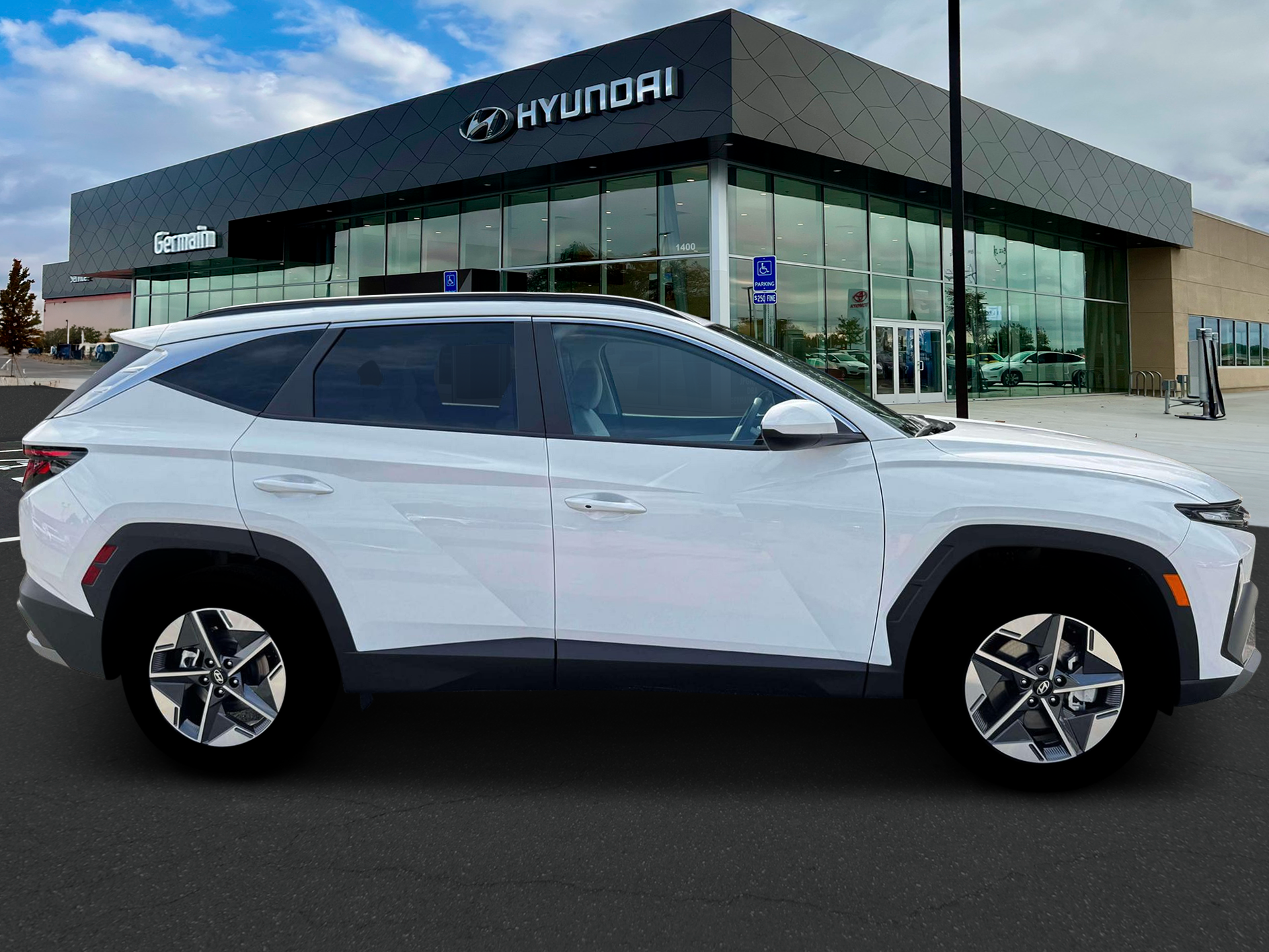 New 2026 White Pearl Hyundai SEL AWD image 9
