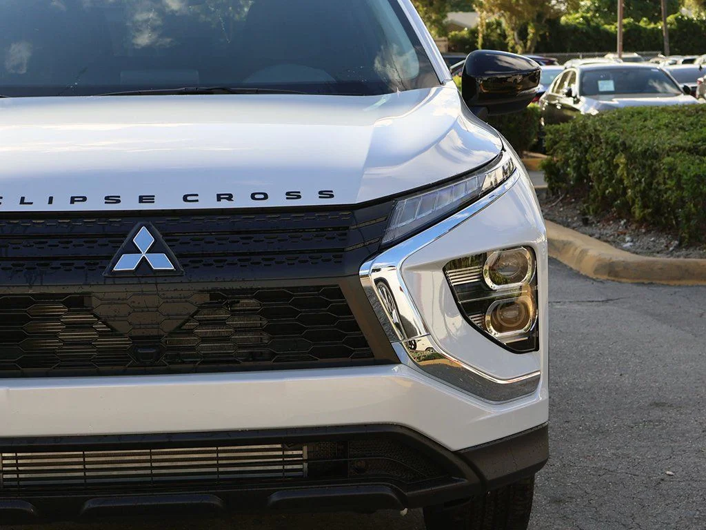 2026 Mitsubishi Eclipse Cross LE - Photo 11