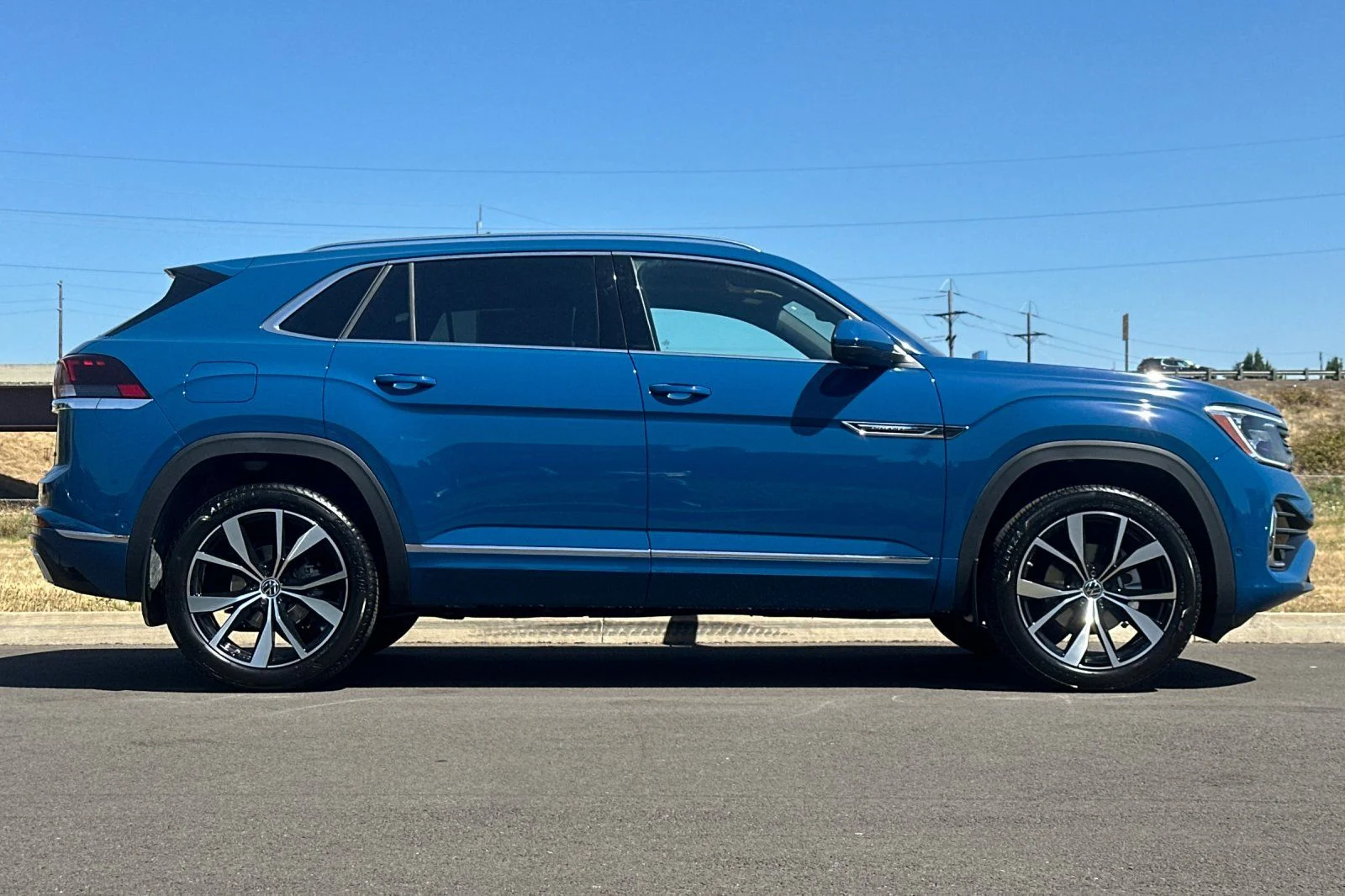 New 2026  Volkswagen 2.0T SEL Premium R-Line image 2