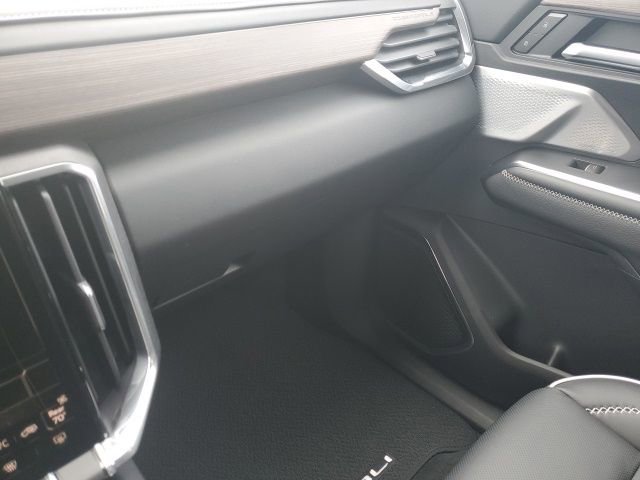 2025 GMC Acadia Denali - Photo 35