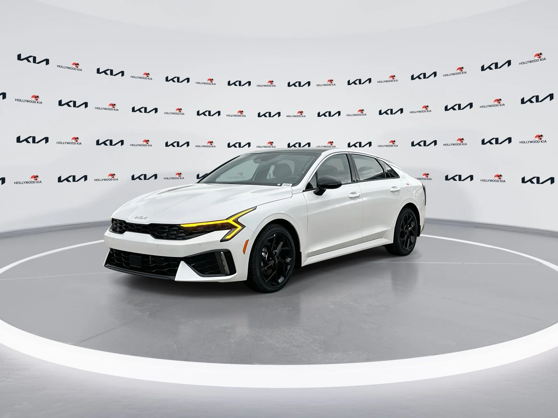 New 2026 Snow White Pearl Kia GT-Line FWD image 4