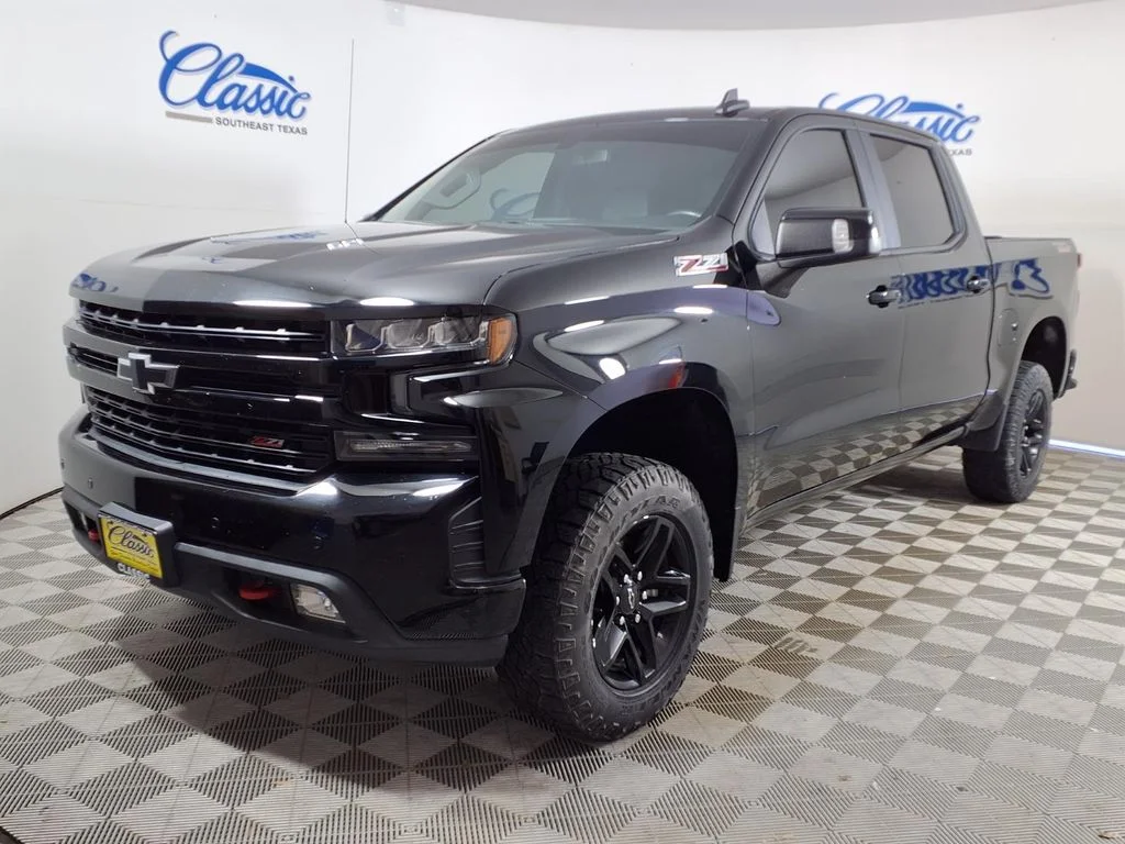 Used 2020 Black Chevrolet LT Trail Boss image 3