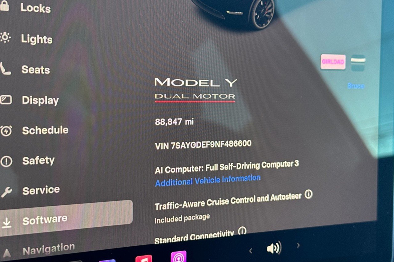 Used 2022 BLACK Tesla Performance image 24