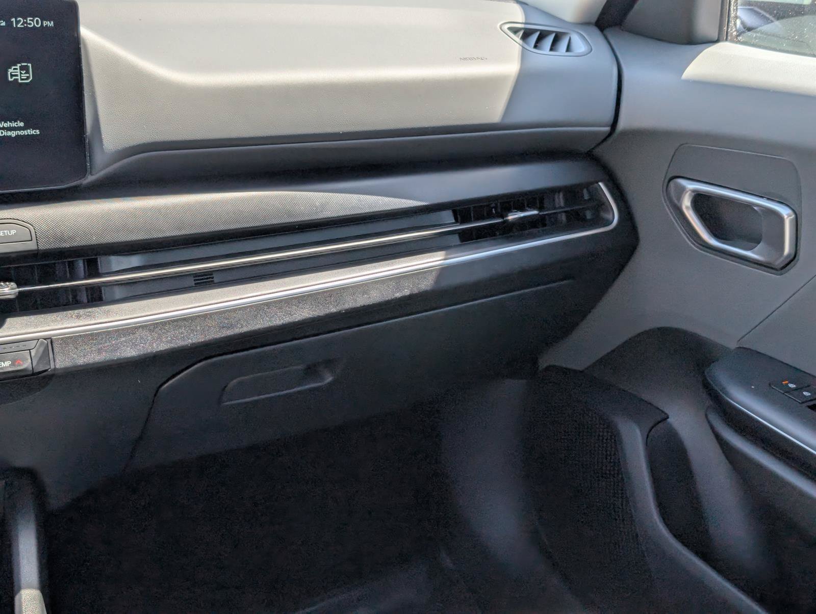 Used 2025 Morning Haze Kia LXS image 14