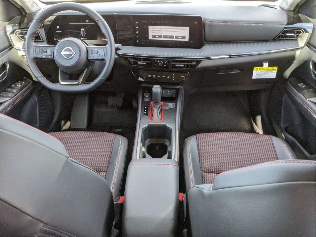 Used 2025 White Nissan SR image 17