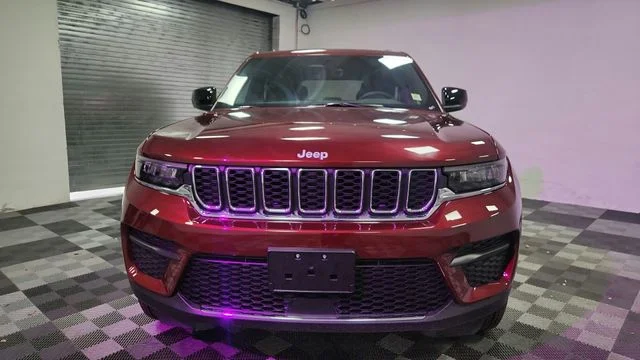 2025 Jeep Grand Cherokee Laredo - Photo 3