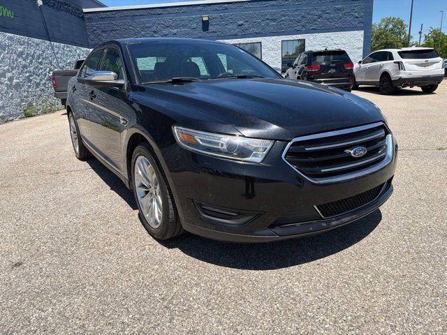 Used 2018 Shadow Black Ford Limited image 7