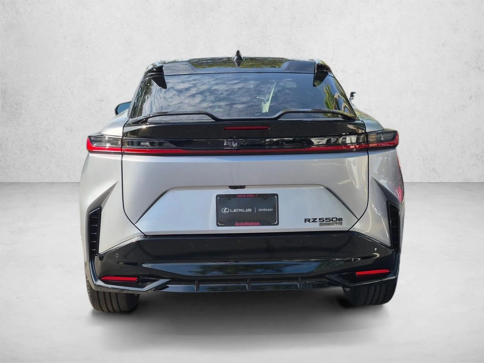 New 2026 Iridium and Black Onyx Lexus  550e F SPORT AWD image 7