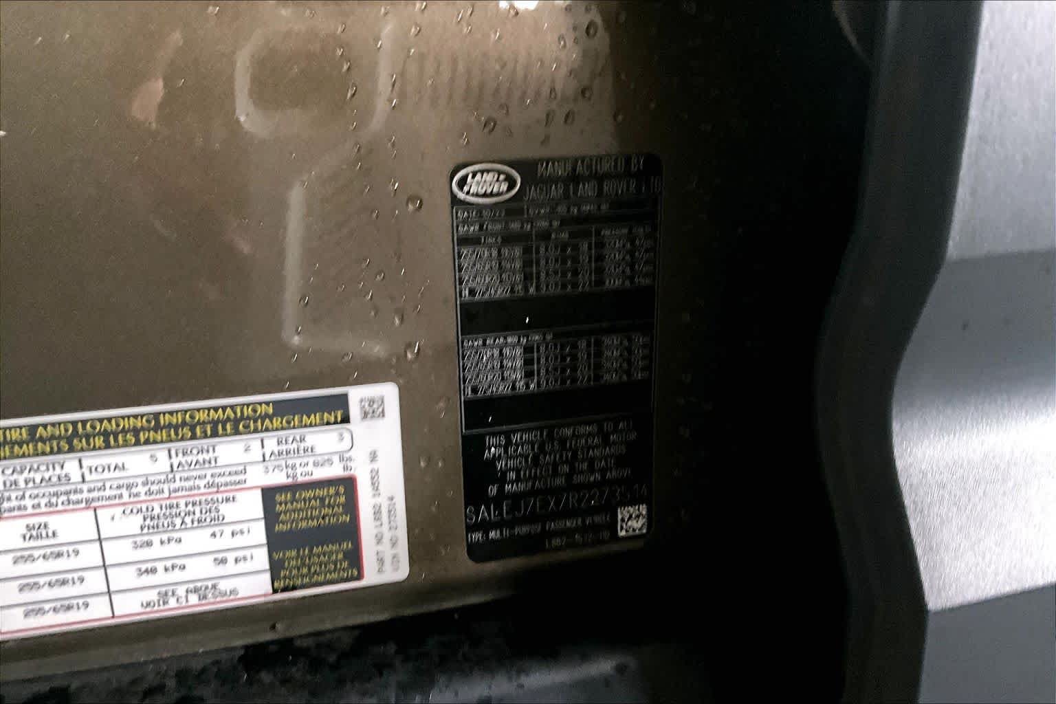Used 2024 Gondwana Stone Metallic Land Rover S image 33
