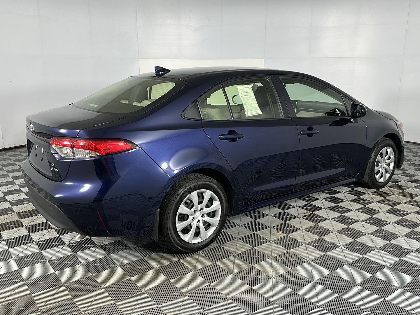 Certified Used 2025 Blueprint Toyota Hybrid LE image 22
