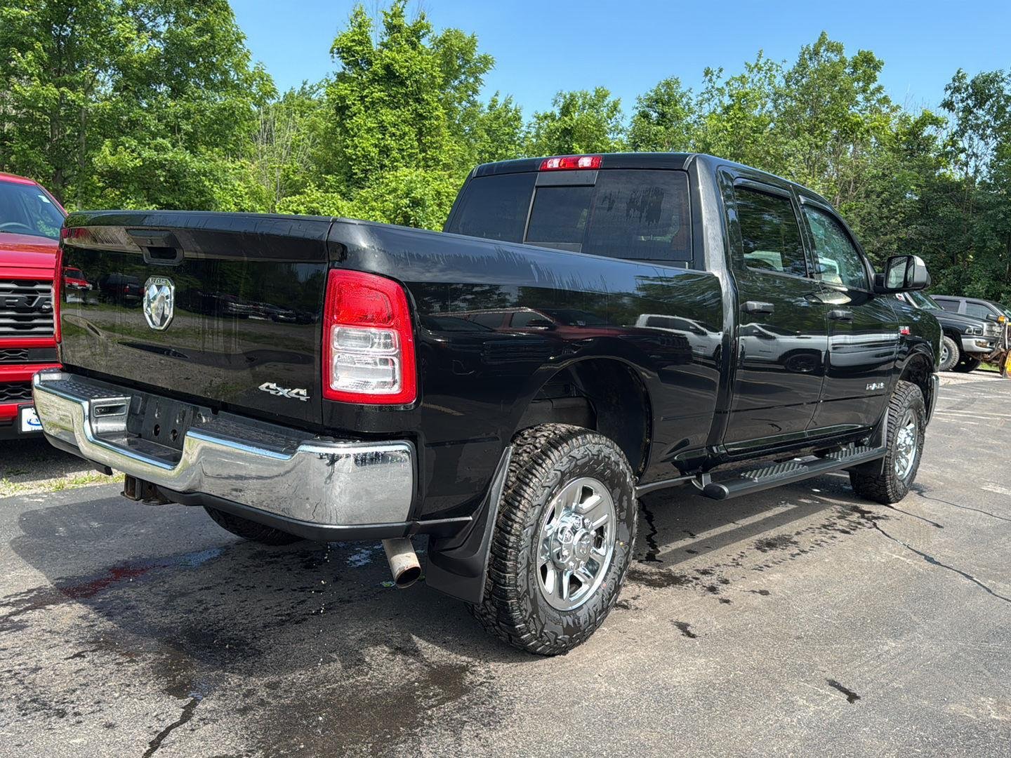 Used 2020 Diamond Black Crystal Pearlcoat Ram Tradesman image 6