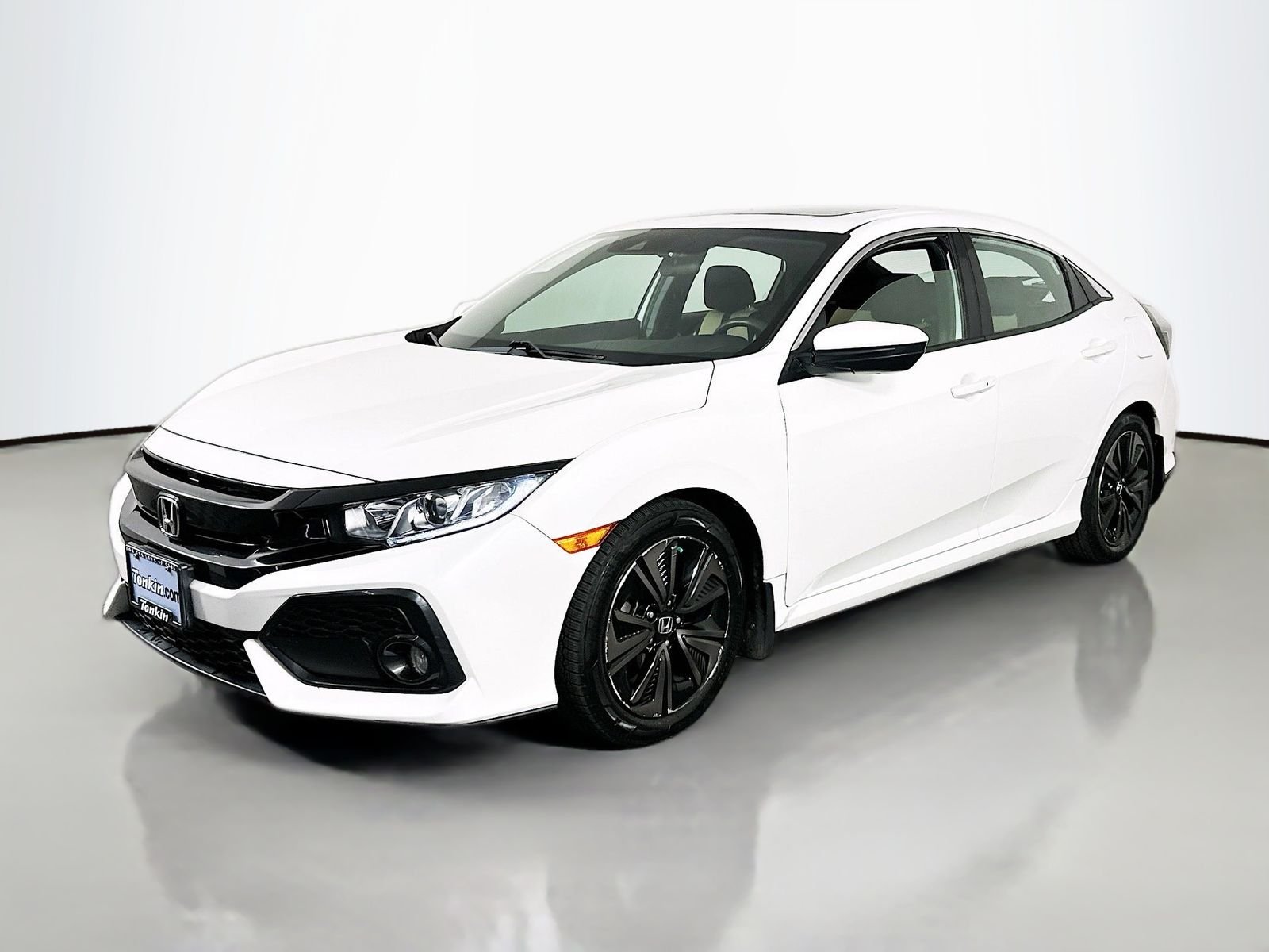 Used 2018 White Honda EX image 3