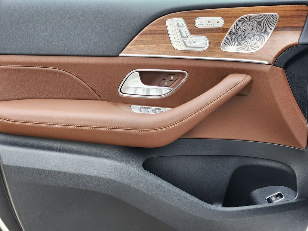 New 2026 Polar White Mercedes-Benz GLE 350 4MATIC® image 12