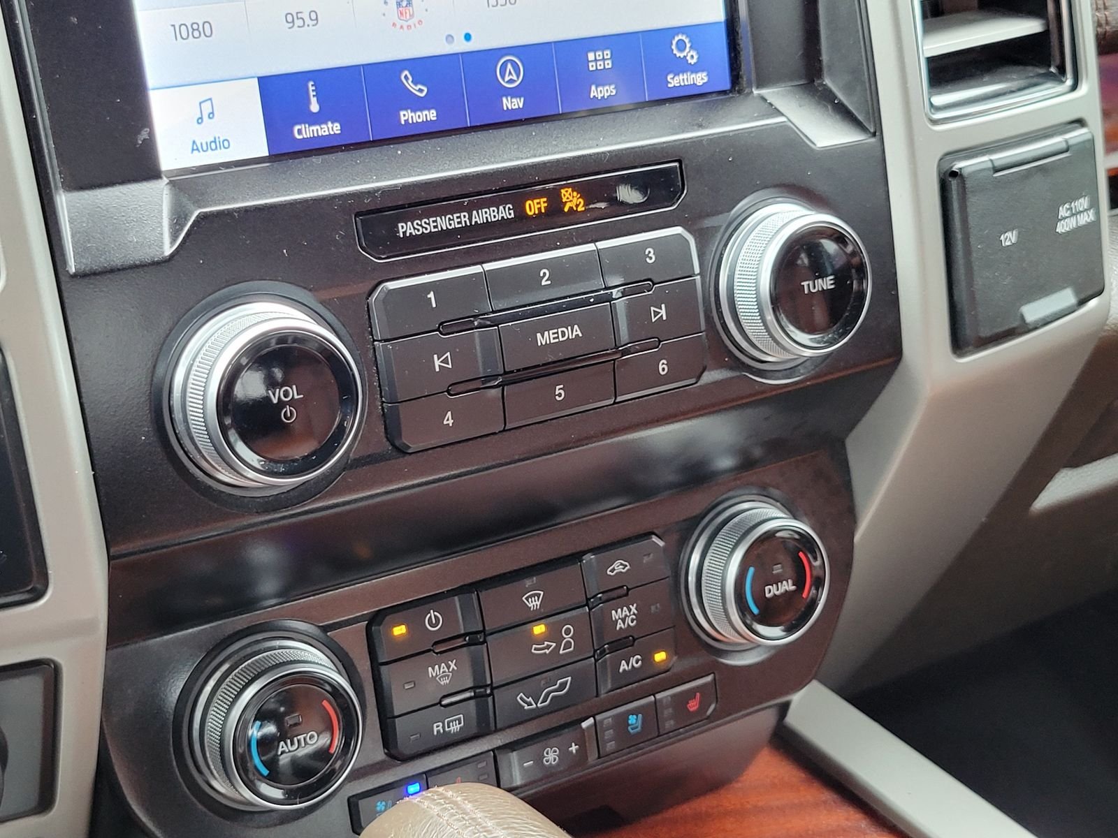 Certified Used 2020  Ford King Ranch image 18