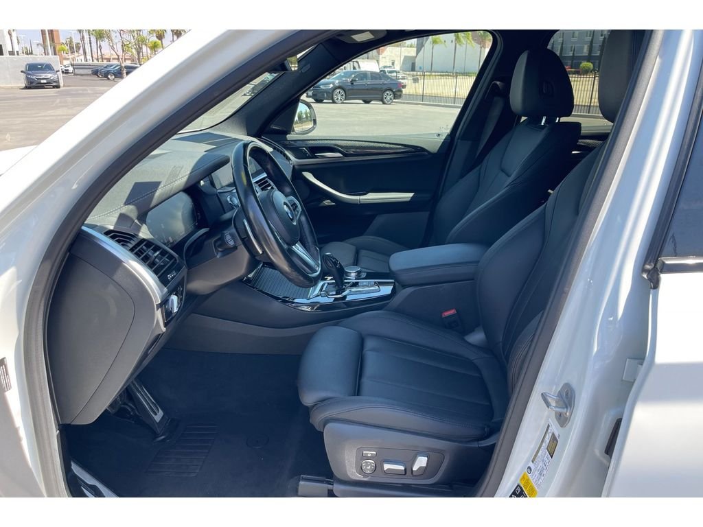 Used 2021 Alpine White BMW M40i image 11
