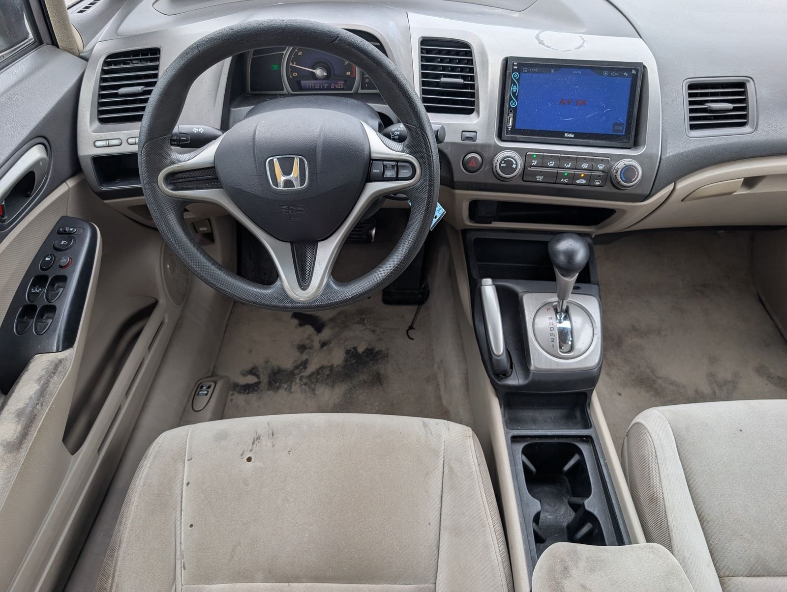 Used 2011 Champagne Honda LX image 6