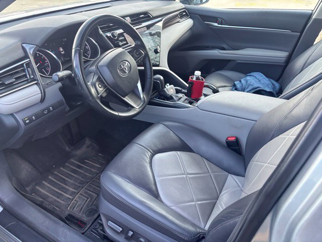 Used 2019 Silver Toyota XLE image 10
