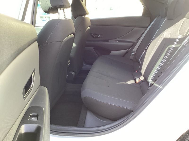 2026 Hyundai Elantra SEL Sport - Photo 18
