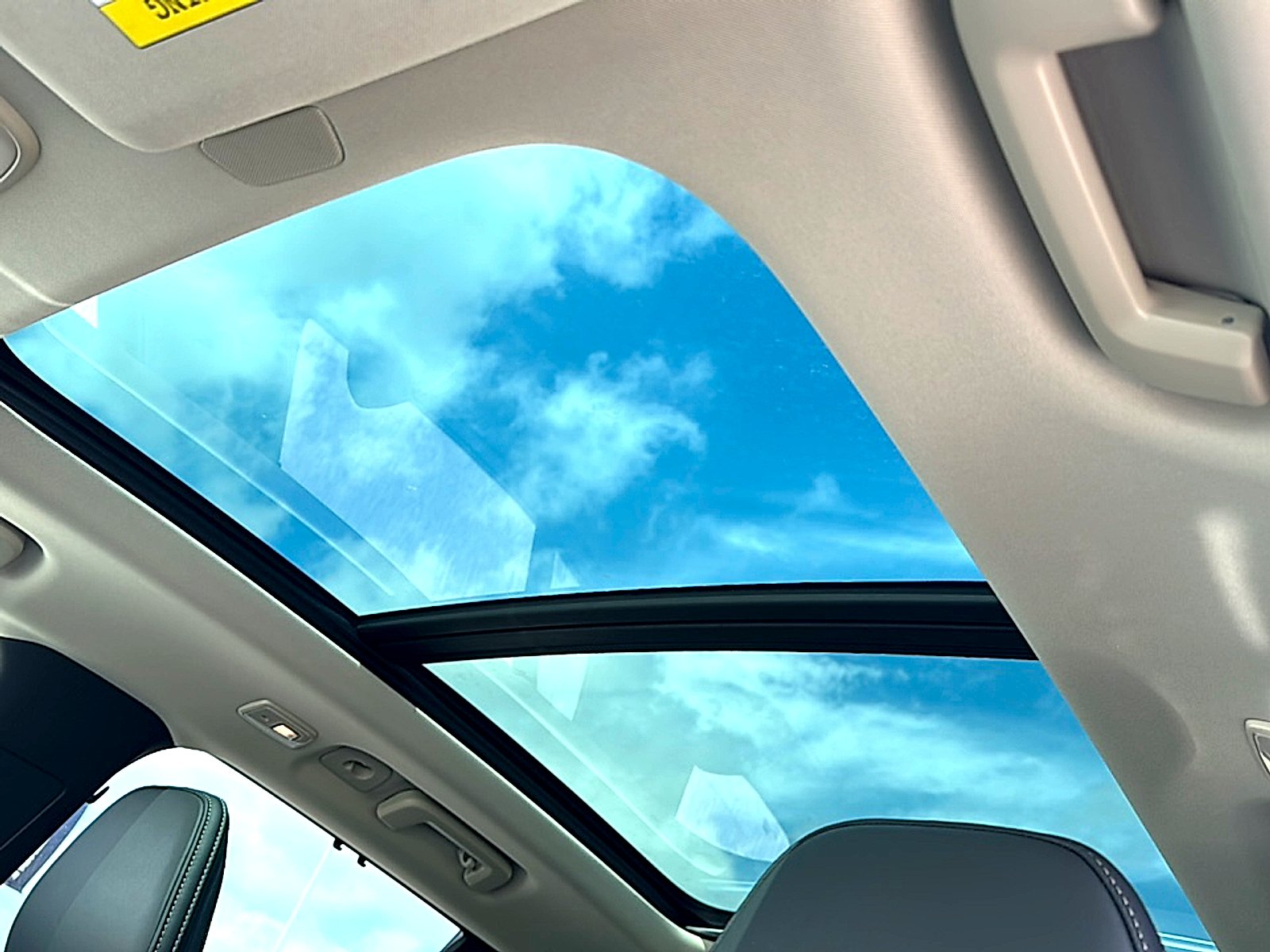 2026 Volvo XC90 Ultra - Photo 13