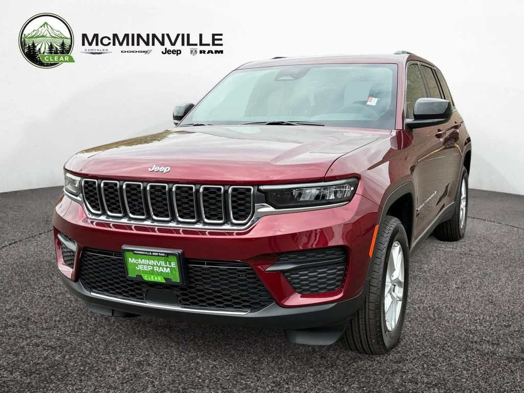 2026 Jeep Grand Cherokee Laredo X 4x4's photo